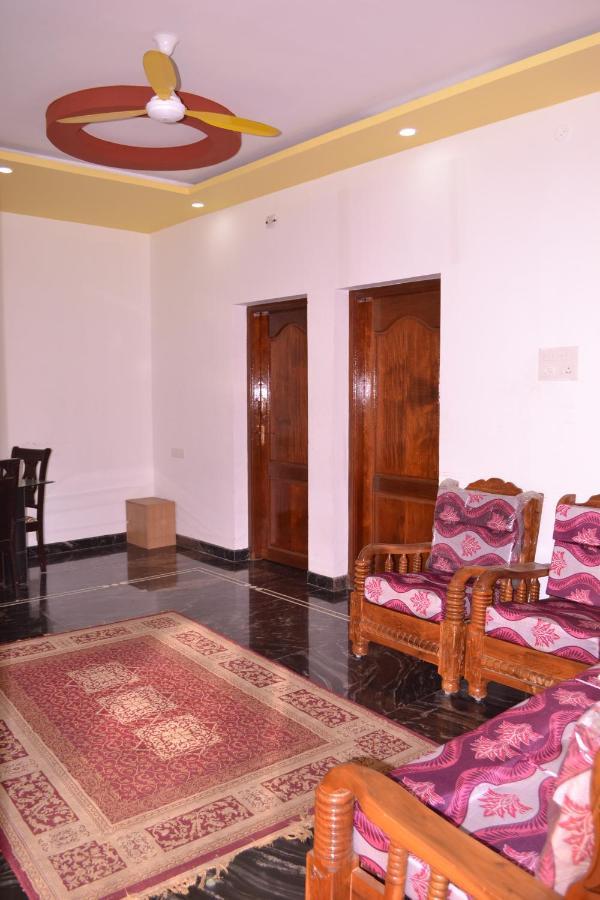 Yuga Guest House Kuttalam  Ngoại thất bức ảnh