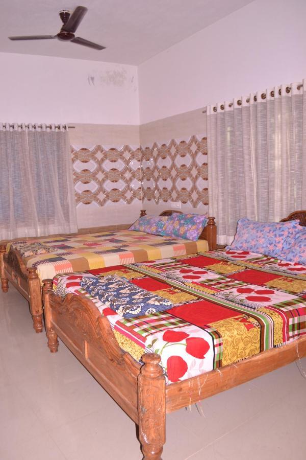 Yuga Guest House Kuttalam  Ngoại thất bức ảnh