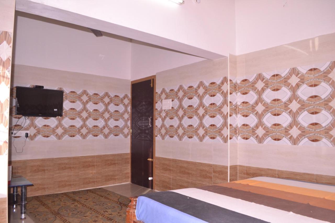 Yuga Guest House Kuttalam  Ngoại thất bức ảnh