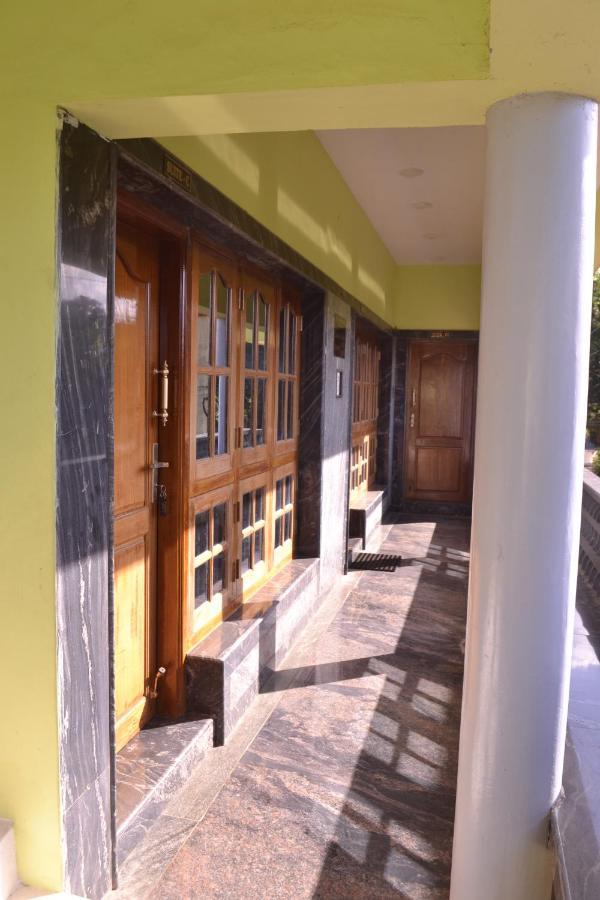 Yuga Guest House Kuttalam  Ngoại thất bức ảnh