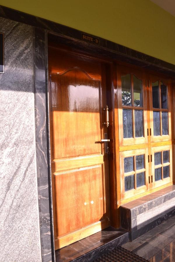 Yuga Guest House Kuttalam  Ngoại thất bức ảnh