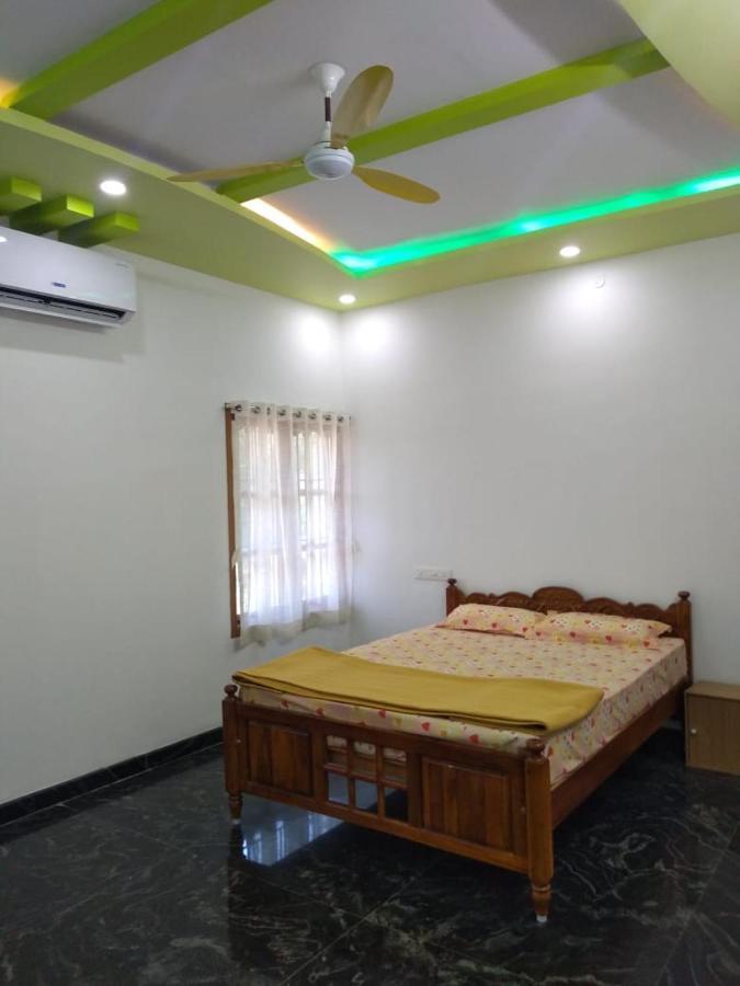 Yuga Guest House Kuttalam  Ngoại thất bức ảnh