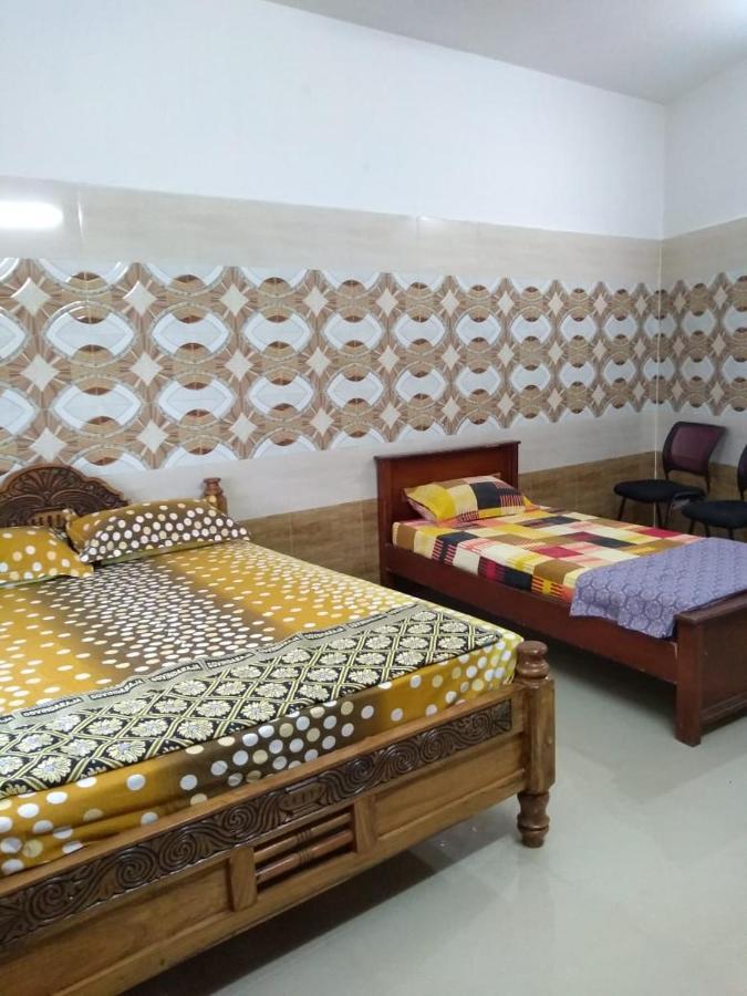 Yuga Guest House Kuttalam  Ngoại thất bức ảnh