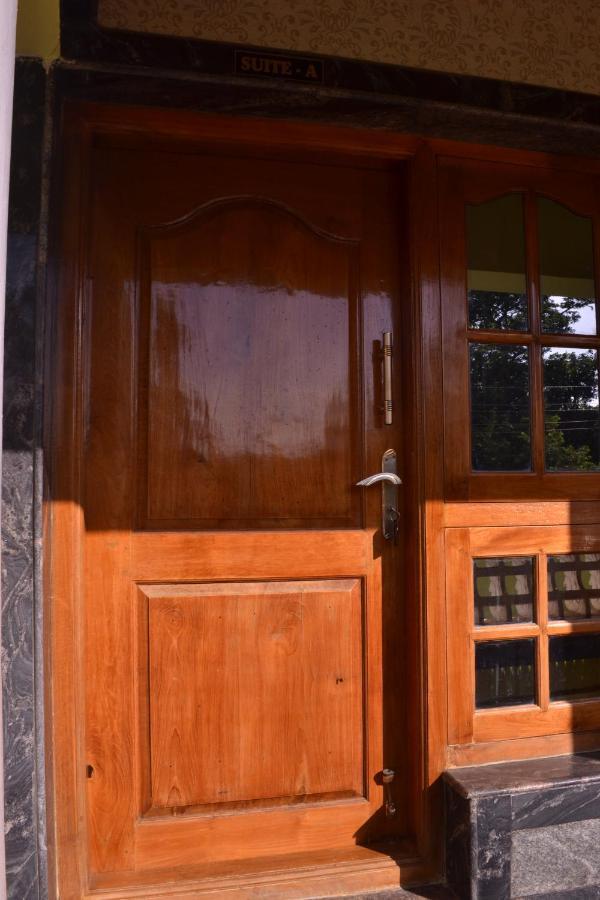 Yuga Guest House Kuttalam  Ngoại thất bức ảnh