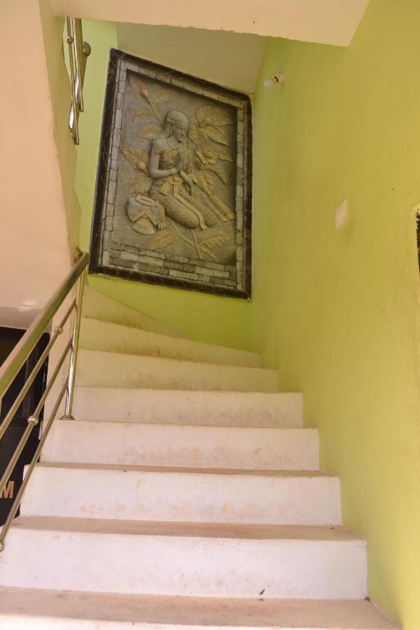 Yuga Guest House Kuttalam  Ngoại thất bức ảnh